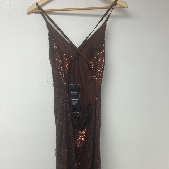 Women's Sequin Dresses with Slit - Picture 7 of 12